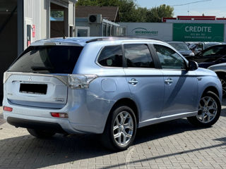 Mitsubishi Outlander foto 5