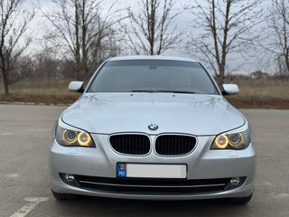 BMW 5 Series foto 7