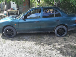 Hyundai Accent foto 4