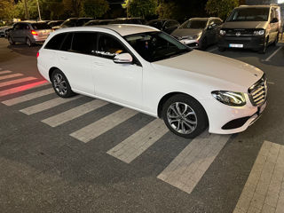 Mercedes E-Class foto 2