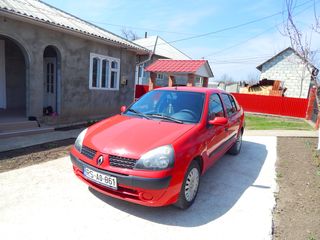 Renault Clio foto 4