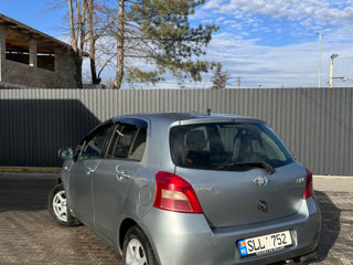 Toyota Yaris foto 3