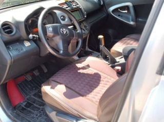 Toyota Rav 4 foto 5