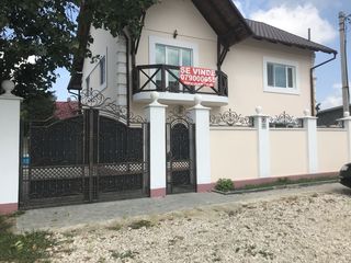 Poiana Domneasca/Dumbrava/Luceafarul.Casa de lux! Reparatie si mobila de lux!! foto 1