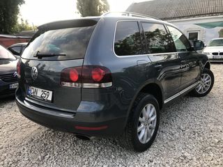 Volkswagen Touareg foto 5