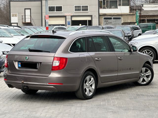 Skoda Superb foto 3