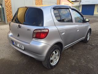 Toyota Yaris foto 4