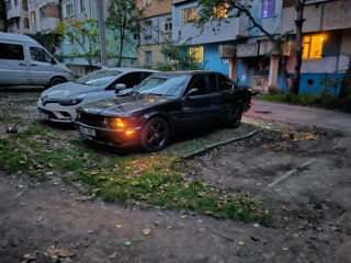 BMW 5 Series foto 1