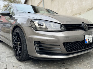 Volkswagen Golf foto 8