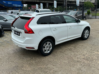 Volvo XC60 foto 6