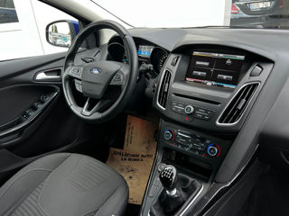 Ford Focus foto 7