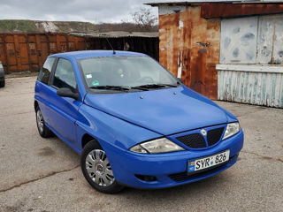 Lancia Ypsilon