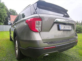 Ford Explorer foto 6