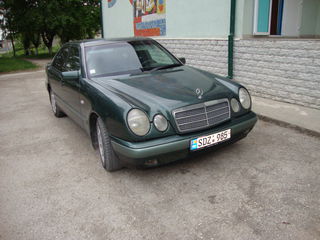 Mercedes E Class foto 3