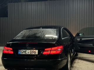 Mercedes E-Class Coupe foto 2