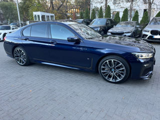 BMW 7 Series foto 7