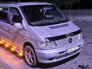 Mercedes V-Class foto 1