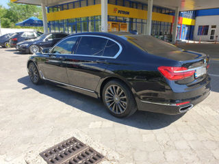 BMW 7 Series foto 5