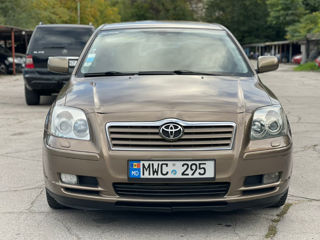 Toyota Avensis foto 5