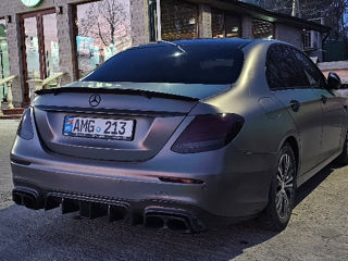 Mercedes E-Class foto 7