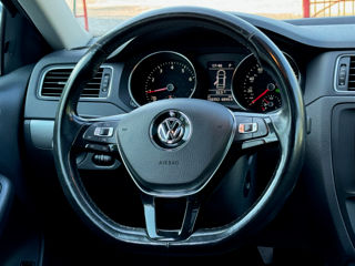 Volkswagen Jetta foto 11