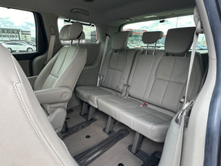 KIA Carnival foto 11