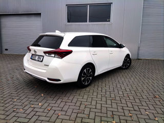 Toyota Auris foto 4