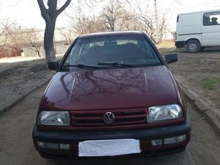 Volkswagen Vento foto 2