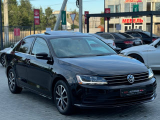 Volkswagen Jetta foto 2