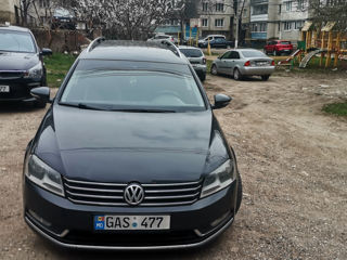 Volkswagen Passat foto 2