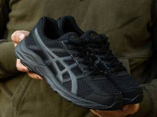 Asics Gel Connected 4 All Black foto 1