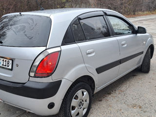 KIA Rio foto 5