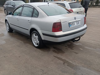 Volkswagen Passat foto 3