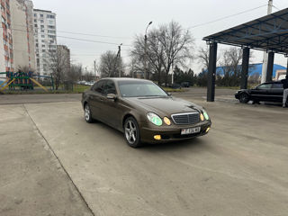 Mercedes E-Class foto 3