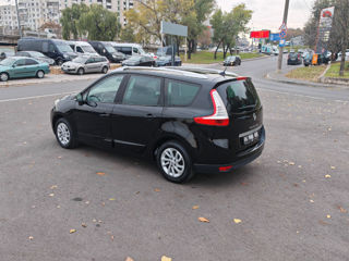 Renault Grand Scenic foto 8