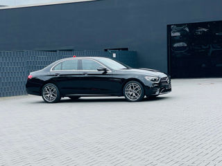 Mercedes E-Class foto 2