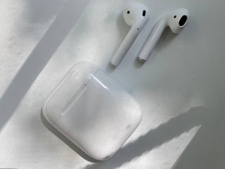 Apple AirPods 2 – оригинальные наушники, отличное состояние фото 3