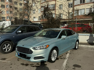 Ford Fusion foto 9