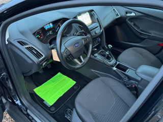 Ford Focus foto 12