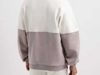 Trussardi pulover oversized - батник Trussardi foto 2