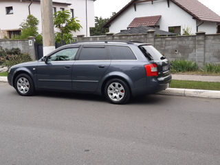 Audi A4 фото 4