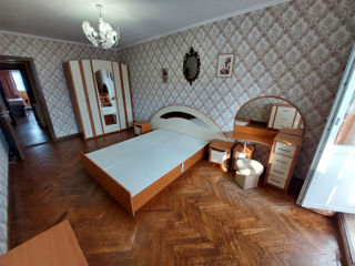 Apartament cu 3 camere, 79 m², Botanica, Chișinău
