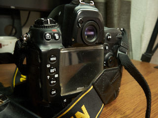 Nikon D3 + Nikkor 50mm 1.8D + încărcător + 2 baterii + 32Gb Compact Flash. foto 3