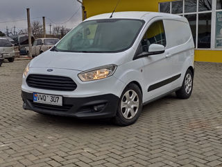 Ford Transit Courier foto 2