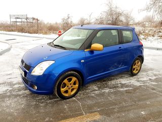 Suzuki Swift foto 1