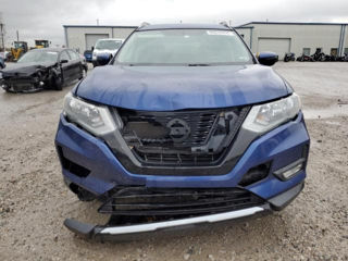 Nissan Rogue foto 2