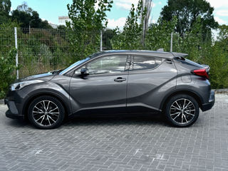 Toyota C-HR foto 4