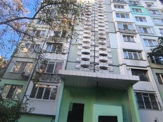 Apartament cu 3 camere, 70 m², Botanica, Chișinău foto 8