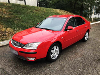 Ford Mondeo foto 2