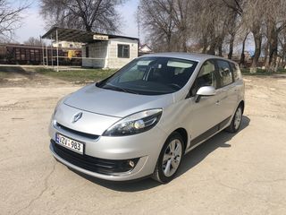 Renault Grand Scenic foto 1